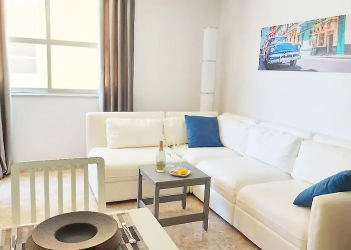 Modern And Centric Apartment With Air Conditioning - By Tenerifehints